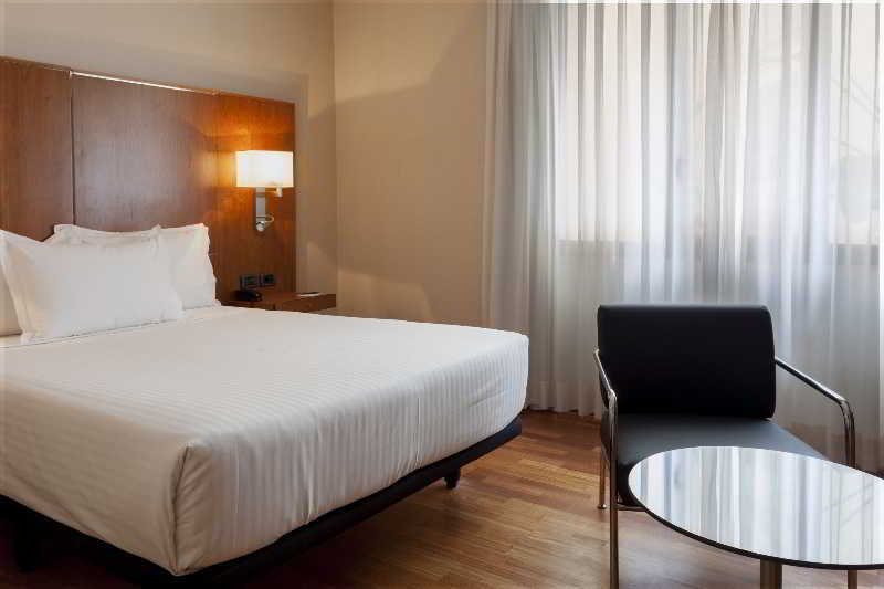 Ac Hotel Malaga Palacio By Marriott Exterior photo